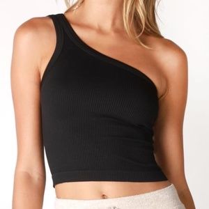 Black Ribbed One Shoulder Seamless Crop Top Tank South Moon Under